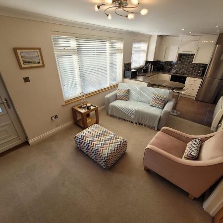The Mumbles - Bungalow - 2 Bedrooms - Pet Friendly Swansea Exterior photo