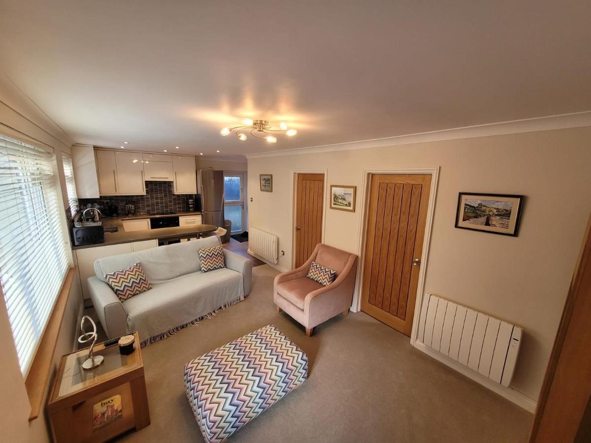 The Mumbles - Bungalow - 2 Bedrooms - Pet Friendly Swansea Exterior photo