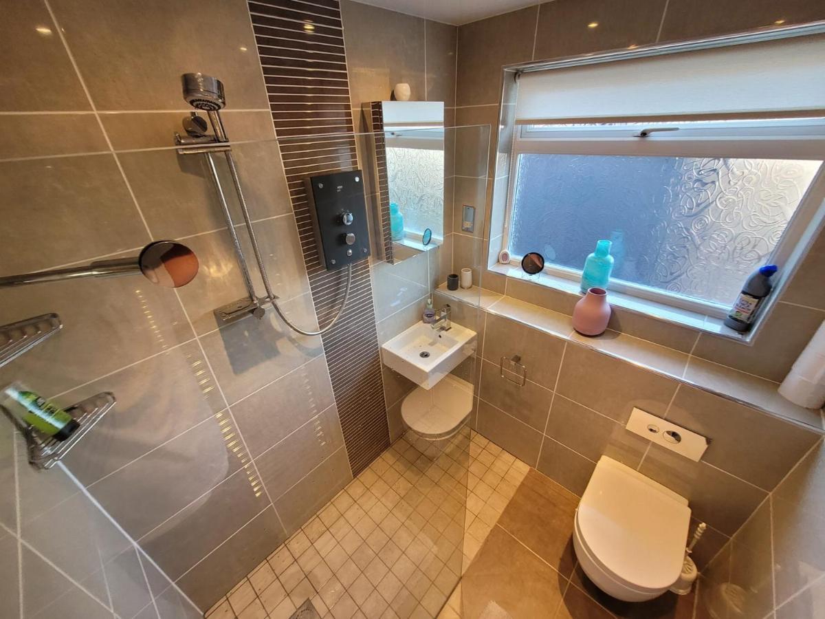 The Mumbles - Bungalow - 2 Bedrooms - Pet Friendly Swansea Exterior photo